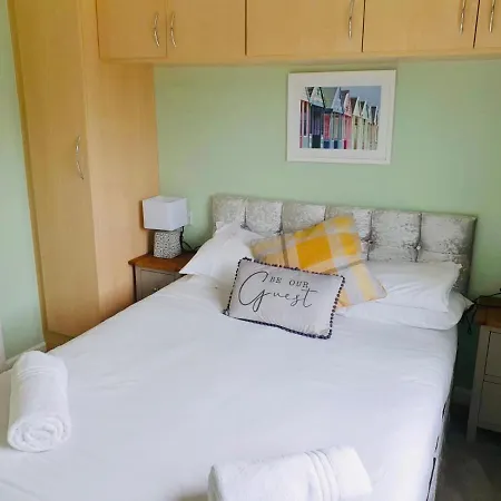 Alojamento de Turismo Selvagem Green Acres Retreat With Hot Tub